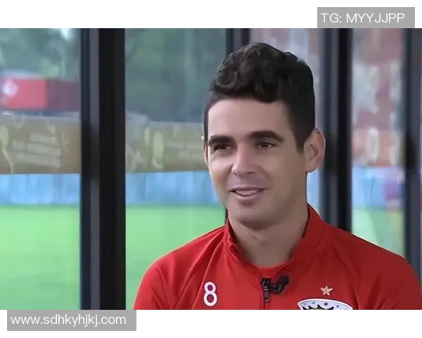 没有球星架子的足球巨星如何赢得球迷尊敬与队友真心